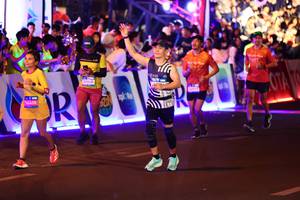 BIB: 
                            <button type="button" onclick="openModal(24268143)" class="btn btn-primary btn-sm float-right btn-popup" data-toggle="modal" data-target=".modal-high-quality">
                        <i class="fas fa-shopping-cart"></i> Add to Cart
                    </button>
                                            <button type="button" onclick="isThisMe(24268143, true)" class="btn btn-success btn-sm float-right btn-popup btn-isme hidden" data-toggle="tooltip" data-placement="bottom" title="นี่คือรูปของคุณใช่ไหม คลิกที่นี่เพื่อเอาเข้าอัลบั้ม">
                        <i class="fas fa-plus"></i> Add to album
                    </button>
                    <button type="button" onclick="isThisMe(24268143, false)" class="btn btn-warning btn-sm float-right btn-popup btn-isnotme hidden">
                        <i class="fas fa-ban"></i> Remove from album
                    </button>